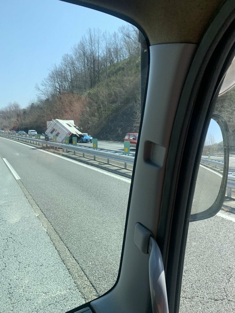 F25szeRCuHpjpkj9bXzwcrUb