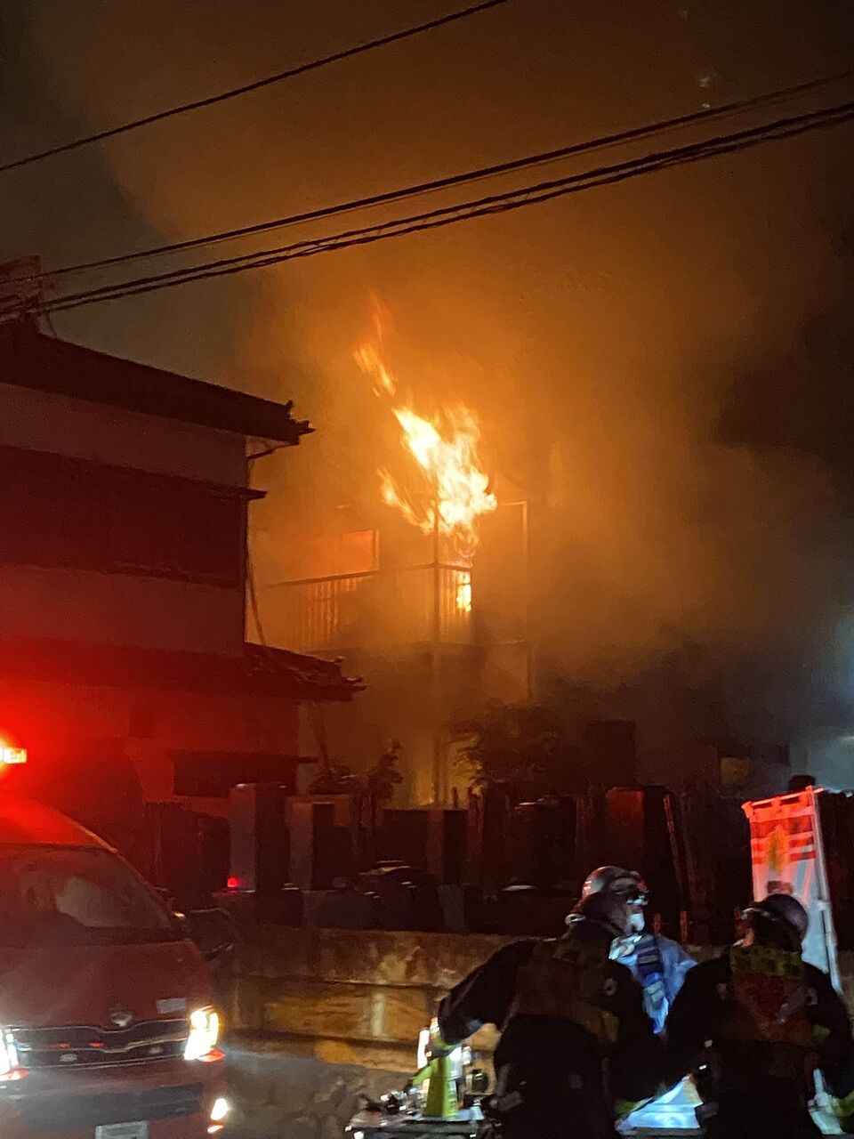 火事情報まとめ 神奈川県海老名市大谷南3丁目 大谷近隣公園付近 建物から激しい火の手あがる火災7 10 神奈川県 海老名市 事件事故 災害速報ニュース 火事情報まとめ 神奈川県海老名市大谷南3丁目 大谷近隣公園付近 建物から激しい火の手あがる火災7 10 神奈川県 海老名市 事件事故 災害速報ニュース