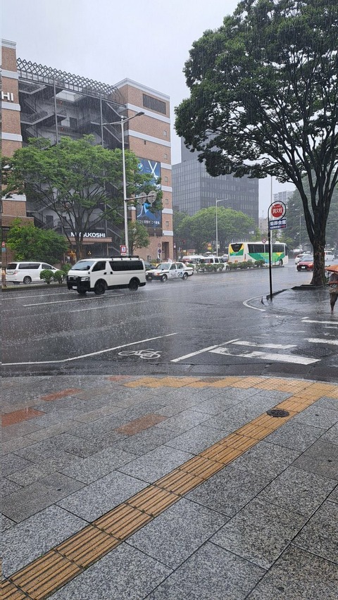 FR1nwbz-SSRacg_iLce8I