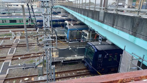 BgIFgYJGVIVv8u0nVJvw8B2FRTWBVv1