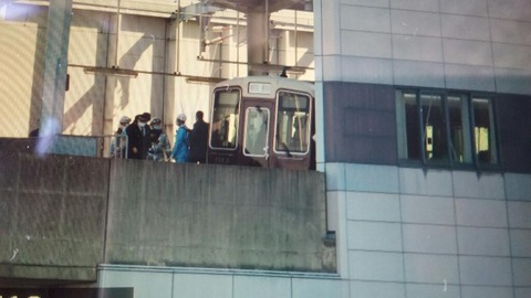 B 現地の状況まとめ 阪急宝塚本線 三国駅で人身事故 阪急線など遅延 長い警笛なってた 1 4 阪急 事件事故 災害速報ニュース