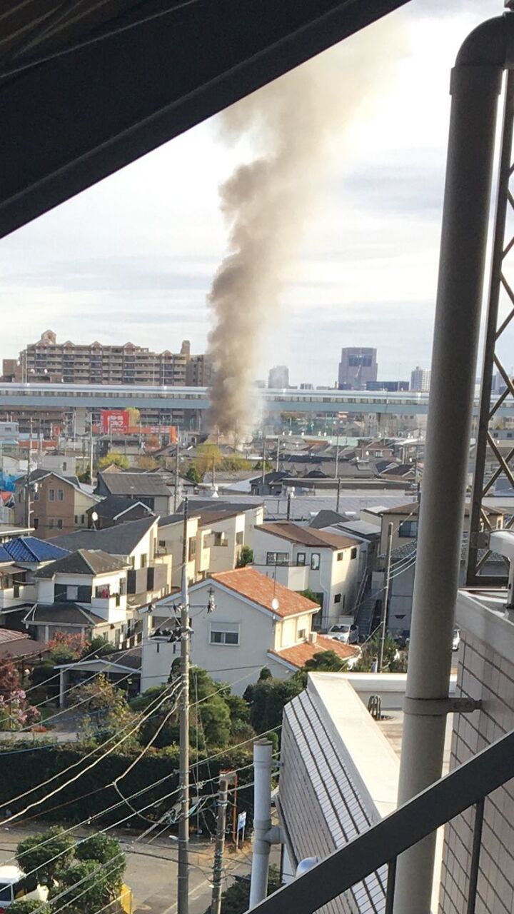 火事情報まとめ 埼玉県さいたま市桜区町谷2丁目 首都高大宮線付近で煙あがる火災11月29日 埼玉 事件事故 災害速報ニュース
