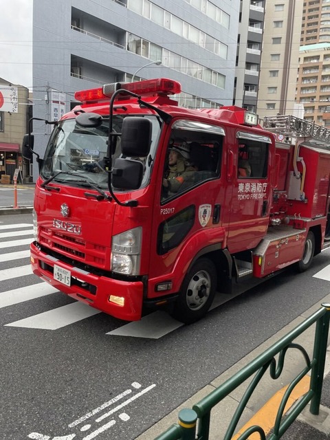 6J_E3ZYvPt5QE4VmM-yY