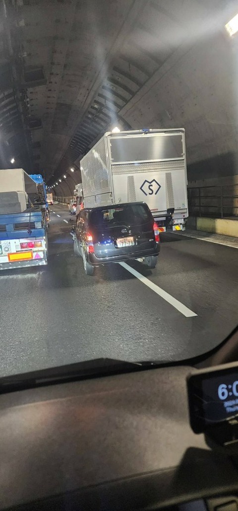 4BpXg9sqmAk3cbm4RdSLwb