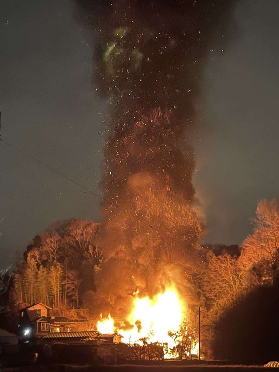 火事情報まとめ 東京都町田市下小山田町の付近で激しい炎あがる火災1月26日 町田市 町田 事件事故 災害速報ニュース 火事情報まとめ 東京都町田市下小山田町の付近で激しい炎あがる火災1月26日 町田市 町田 事件事故 災害速報ニュース