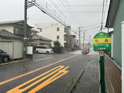 L-Mi5bLerUivMlEIeMEgVj