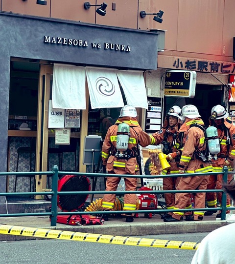 Eo4GBP3r49Ukp1a7nT-aDj