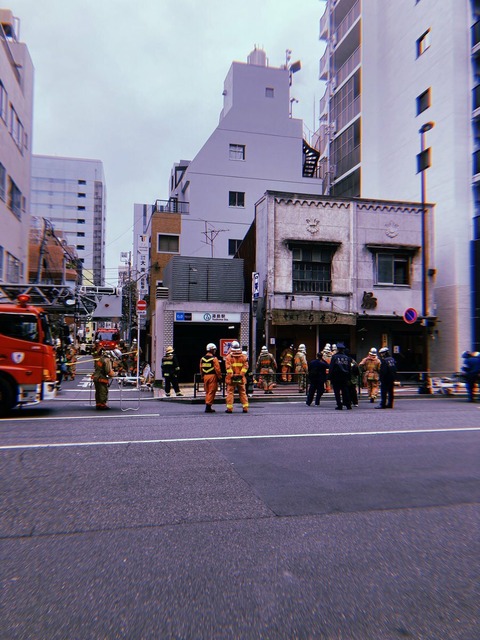 xwlfW0bZeINM3TXSg_v7