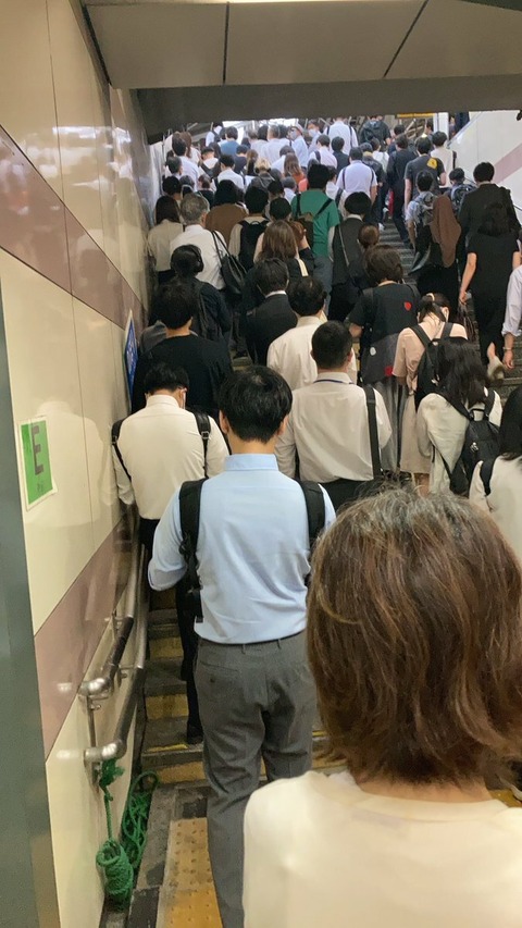 YZaEttANIxYW3_IK4wM3O65