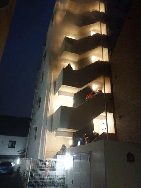 B 火事情報まとめ 東京都品川区中延 東急池上線 荏原中延駅付近マンションで火災10月22日 品川区 事件事故 災害速報ニュース