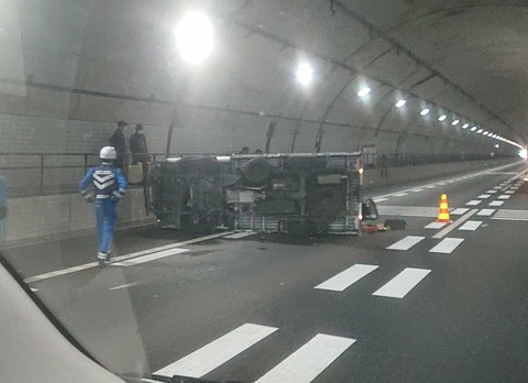 wQlliuxtuEmYTFub0g0ditWI9