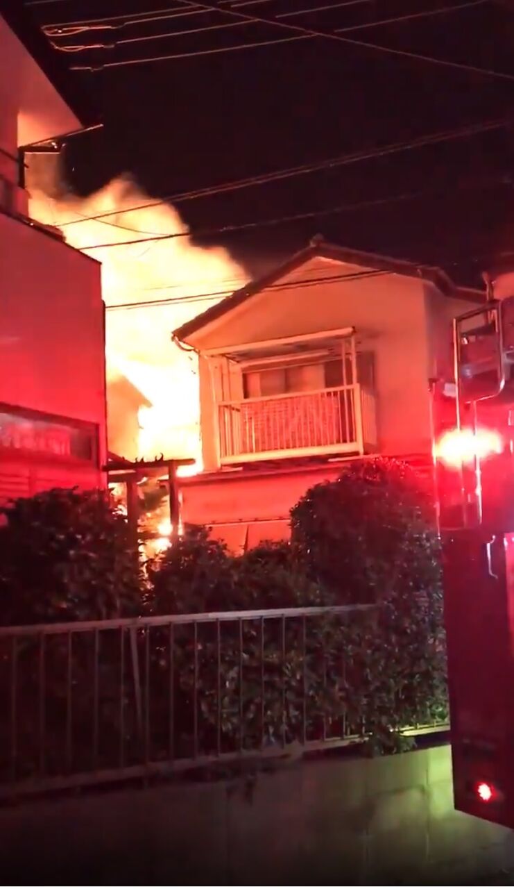 【火事情報まとめ】埼玉県さいたま市緑区大門付近の建物から激しい炎あがる火災3月7日 埼玉 さいたま市 事件事故・災害速報ニュース 【火事情報まとめ】埼玉県さいたま市緑区大門付近の建物から激しい炎あがる火災3月7日 埼玉 さいたま市 事件事故・災害速報ニュース