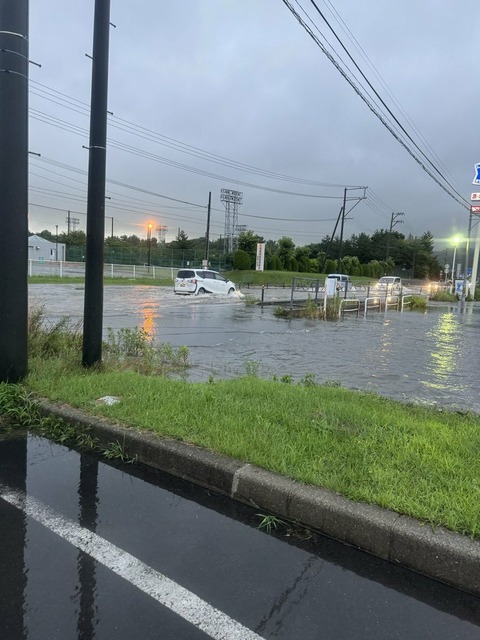 fzw41cCVtWV1k8DIt21-4hGrrN_