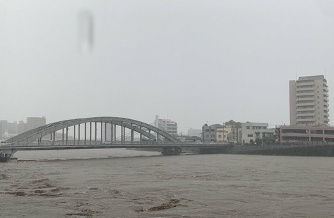 1yy8VOhwwB44udsyKQic