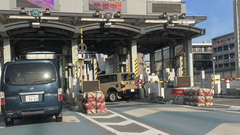 Kwy_B1IAHKoJSTZl__NaRLR5--e_sMF