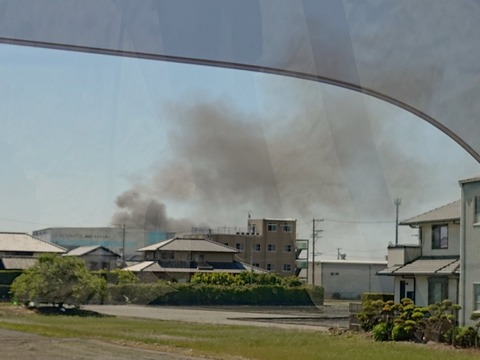 【火事情報】静岡県榛原郡吉田町大幡付近から煙あがる火災5月16日 #静岡 #吉田町 #火災