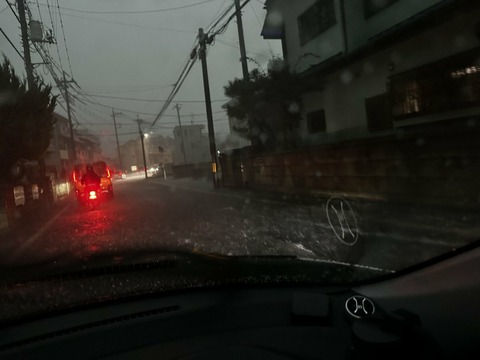 Ba9d9ahTYoHt7R0H8vGmE_c