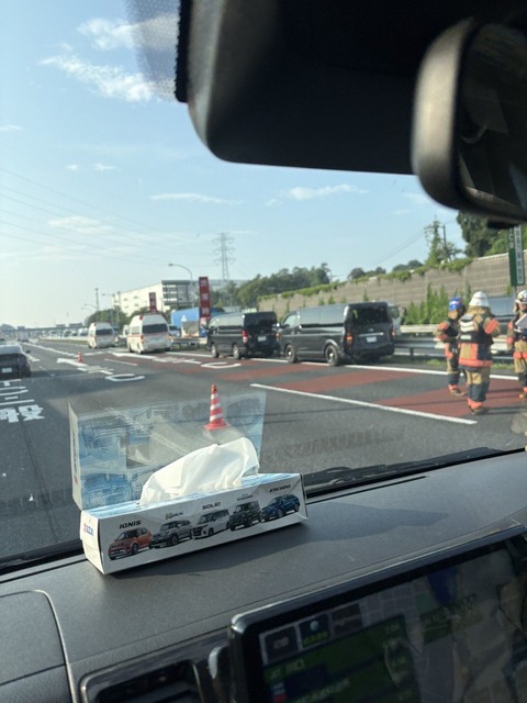 2R_xYXGkO_Dn8jbrT3REg==