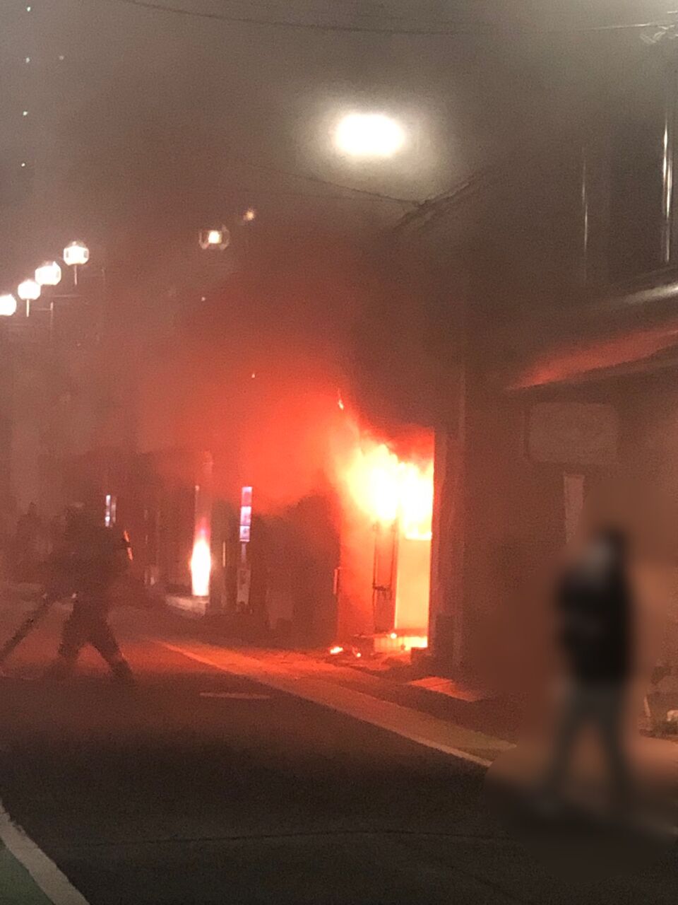 事件事故・災害速報ニュース
      【火事情報まとめ】兵庫県西宮市青木町 JR西宮駅北側付近から火の手あがる火災4月12日 #兵庫 #西宮市