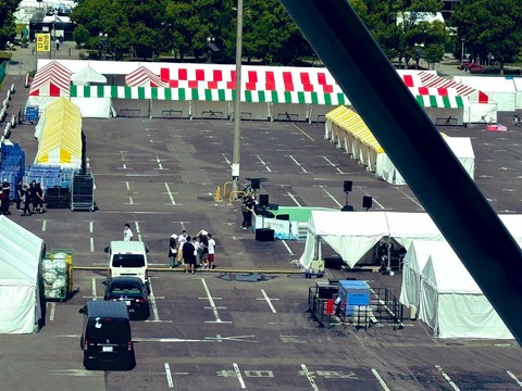 w2DZoBB55YrFycMyvshSz