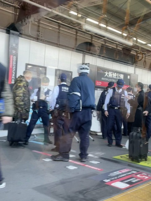 AcRguzSd-JrQxiUbUtT-oueGBuSXl