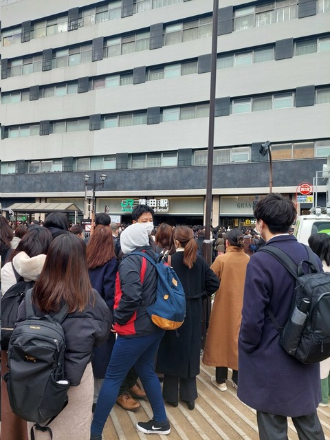 j_f4Y1IdfeuPoW-jhd-8o1F