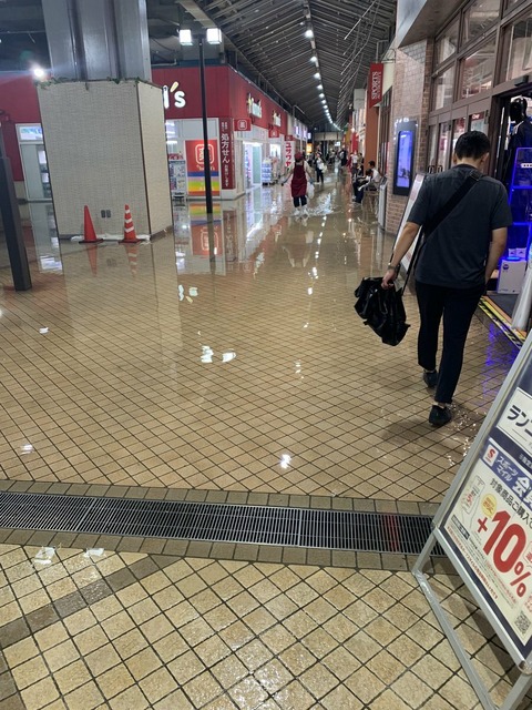 kEb65Om5kClB-UBSewS5