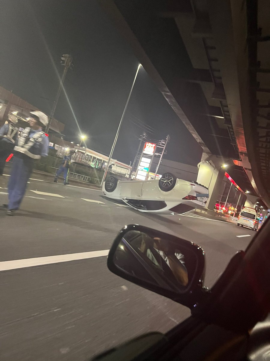 スーパー ビバホーム 三郷 店 事故