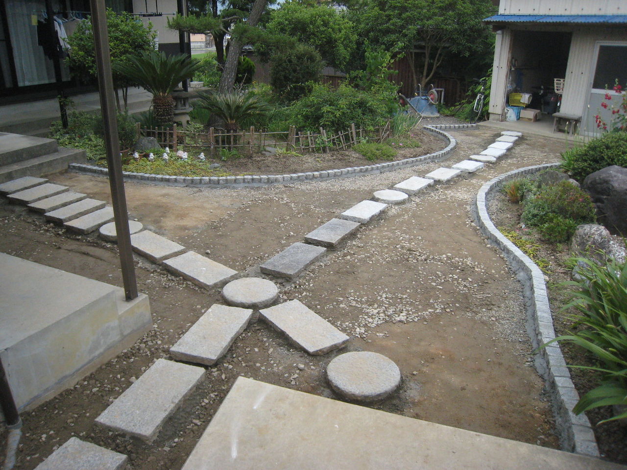 三豊市k様邸外構工事 リフォーム 太陽光 香川 観音寺 三豊 丸亀 高松 三宅産業の現場ブログ 三豊市k様邸外構工事 リフォーム 太陽光 香川 観音寺 三豊 丸亀 高松 三宅産業の現場ブログ