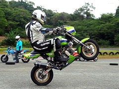 E-02