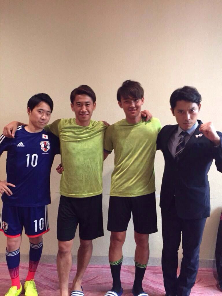 オーバメヤン 香川真司のモノマネ芸人浅野智秋さんに シンジ 気になったスポーツニュース