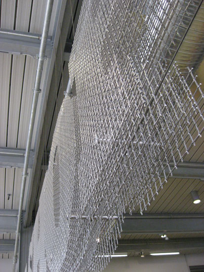 3d_wire_mesh_sign_at_harley_davidson_museum_shop_4_1342448365