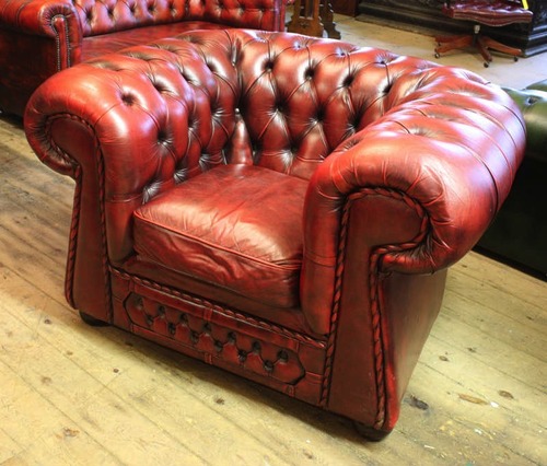 Leather Chesterfield lounge chair