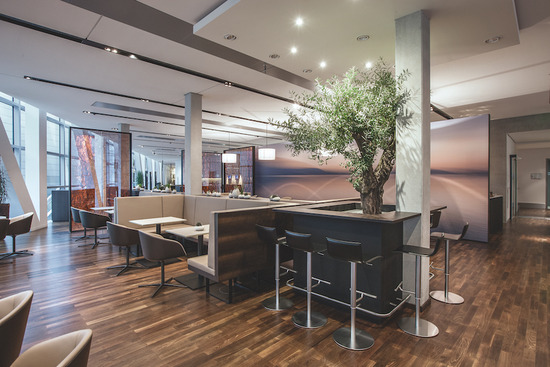 Cancello Copper_BMW-Abholerlounge_4