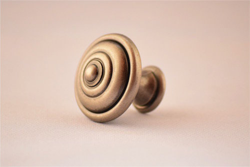 2449925 Faux Iron_2
