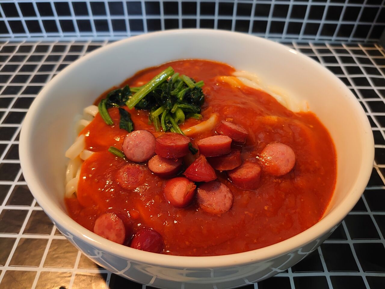 うどんにミートソース美味しいのかまずいのか 旨い夜勤明けメシ Com