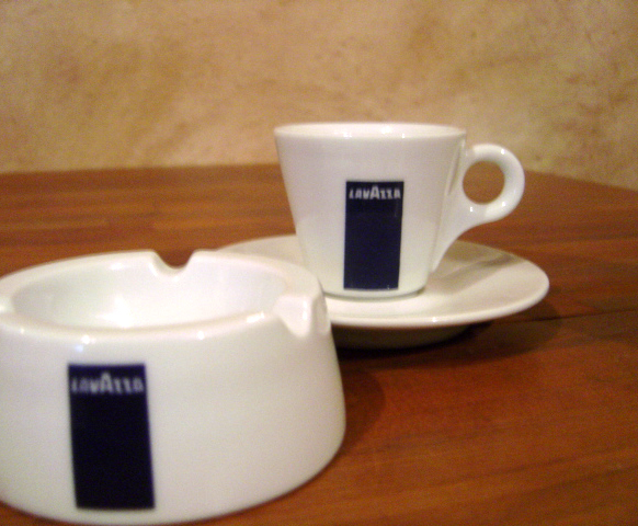 イタリアのコーヒーブランド ｌａｖａｚｚａ ラバッツァ 瓢箪山 Cafe Lotta Blog