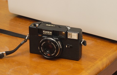 フィルムカメラのはにほへと Konica C35 Af2の使い方