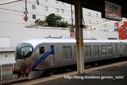 2019.10.26-001系E甲種,静岡駅駅名標と絡めて
