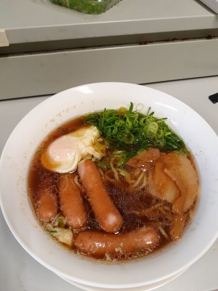 牡蠣が届いたから牡蠣ラーメン作った。俺はたぶん店を出せる