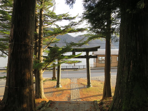 下野国一宮・日光二荒山神社中宮祠(にっこうふたらさんじんじゃちゅうぐうし)画像