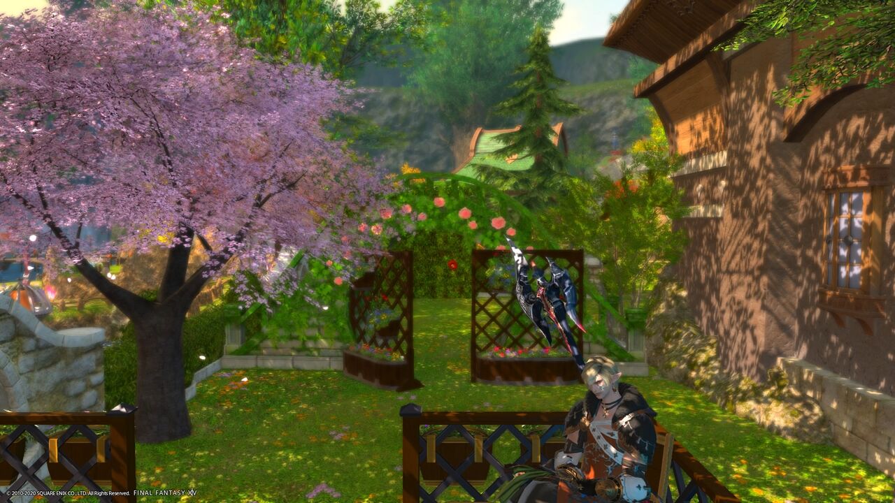 Sハウス庭でのグリーンアーチとセフィロトの樹 日々是楽しむ エレ の世迷言