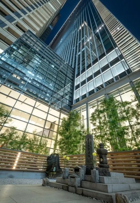 2025y04m02d_115007395