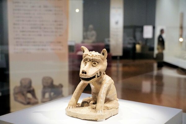 京都 とぼけた正座する犬 実は江戸時代の狛犬 ゆるい 日本の素朴絵 歴ネタまとブ