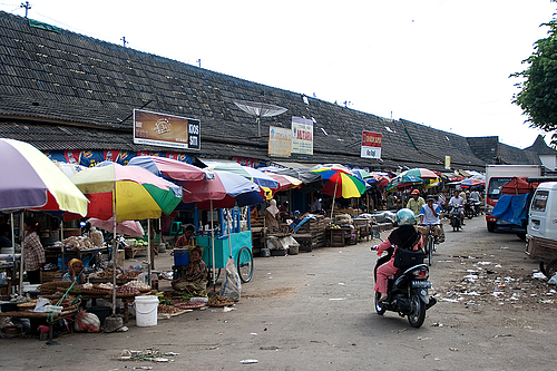 ポロブドゥールの街