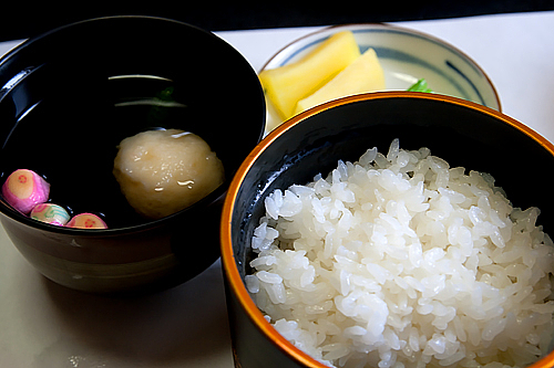 ごはん、お吸い物、香の物 ごはん、お吸い物、香の物