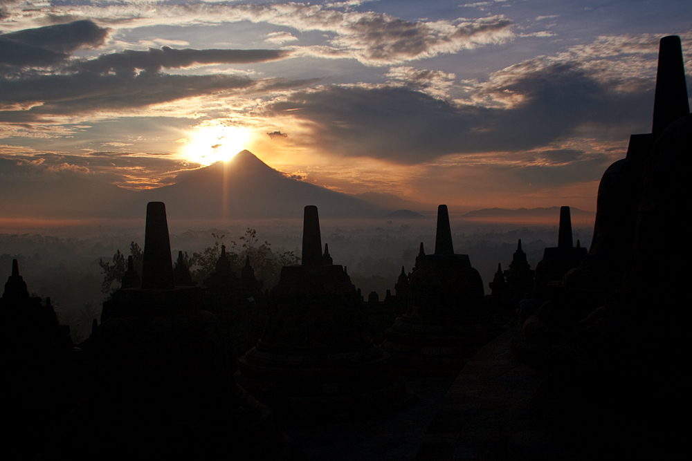 ボロブドゥール遺跡