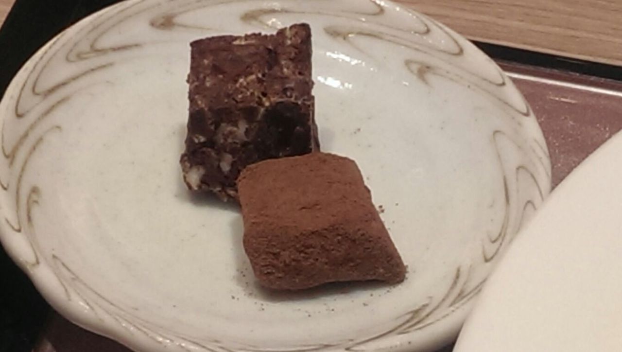 チョコ