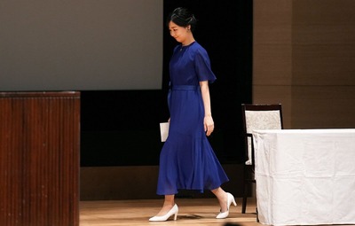 Princess-Kako-Kay-me-blue-mermaid-dress-3