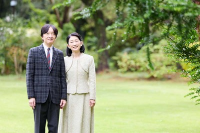 ���У����У�